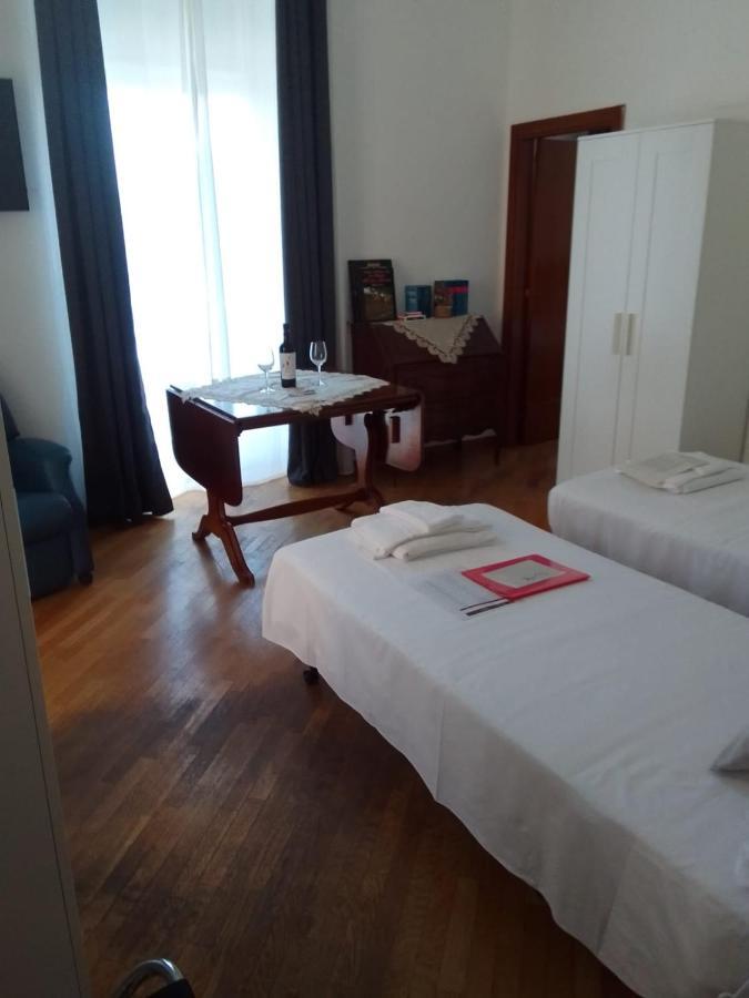 Domus Nikolai Hotel บารี ภายนอก รูปภาพ