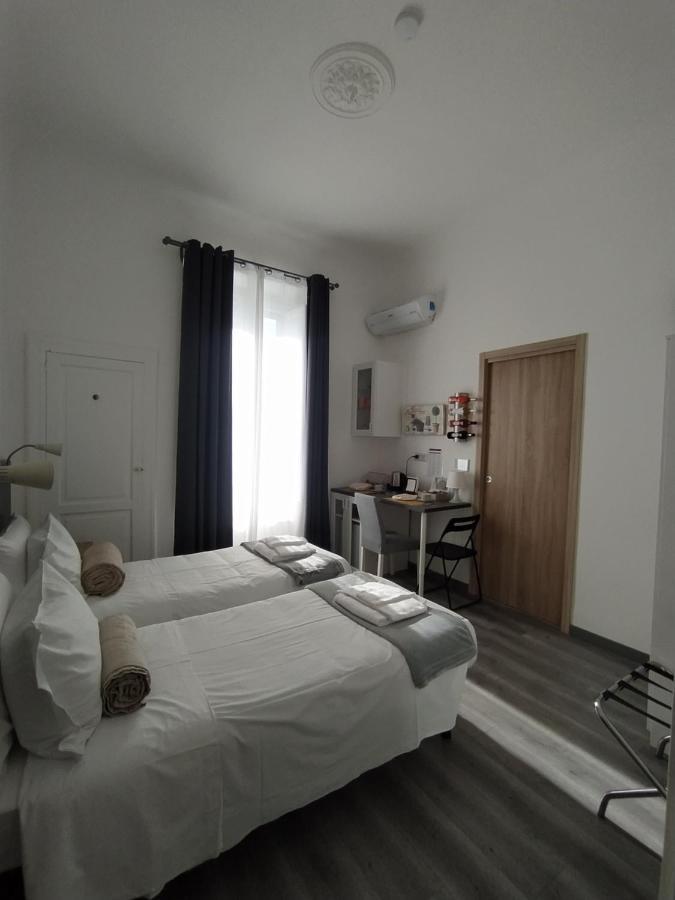 Domus Nikolai Hotel บารี ภายนอก รูปภาพ